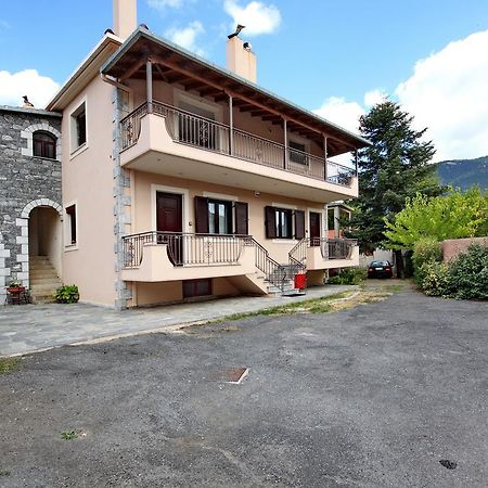 Melivoia Appartement Vitina Buitenkant foto